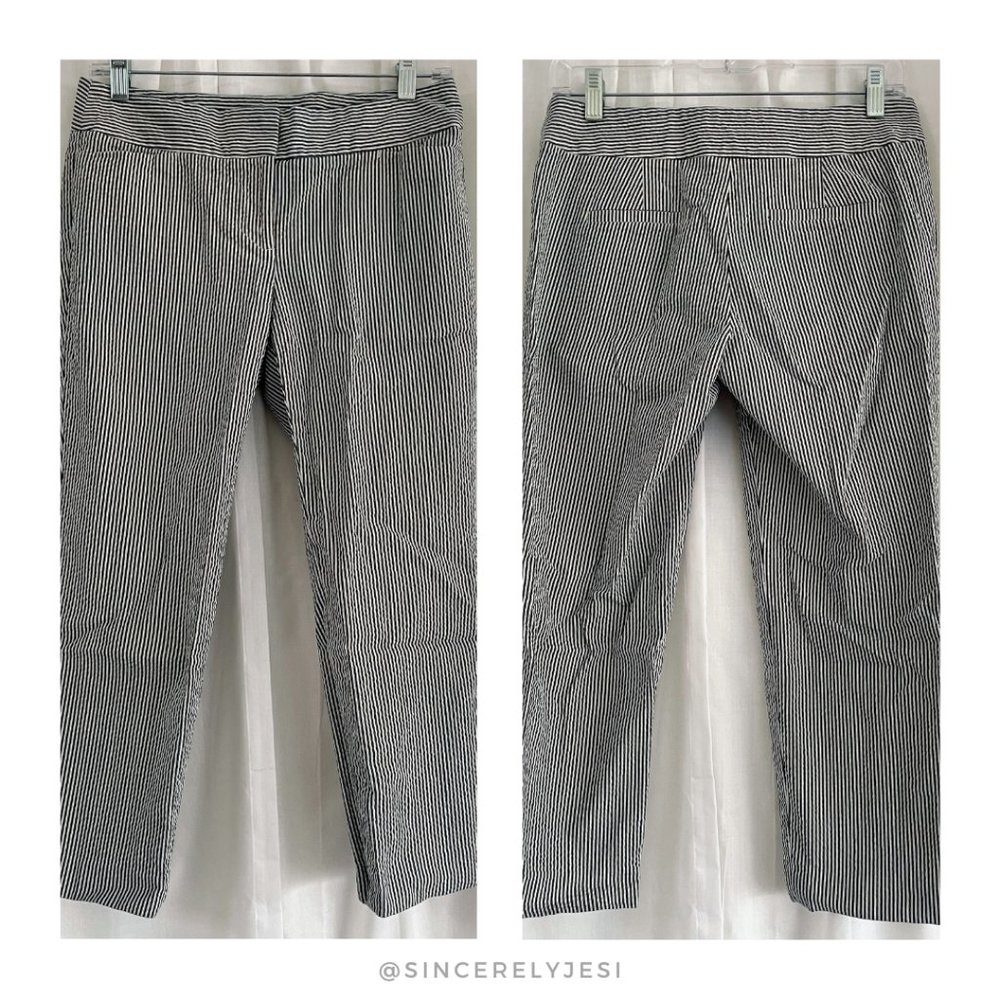 LOFT ▪ Petite White & Blue Striped Cotton Cropped Ankle Capri Pants